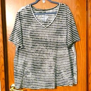 Terra & sky tee size 3x 24/26w